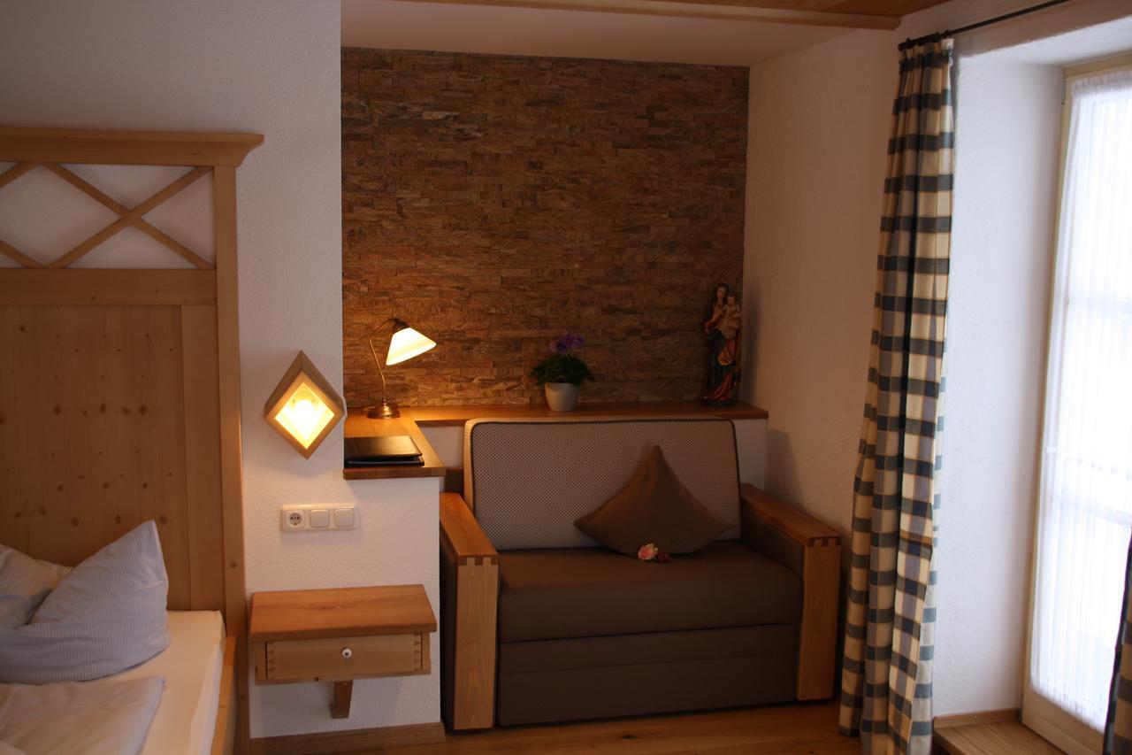 Pension Schusterpeter Bad Tölz Esterno foto