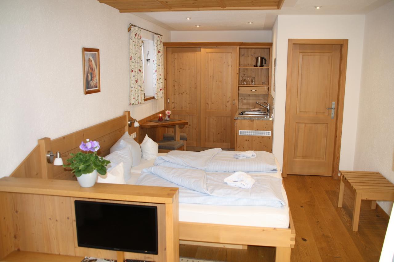 Pension Schusterpeter Bad Tölz Esterno foto