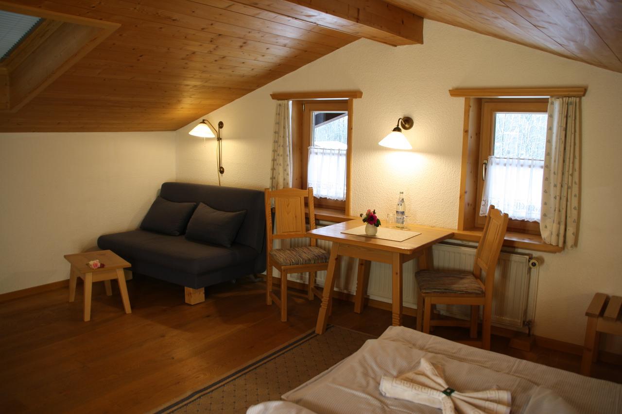 Pension Schusterpeter Bad Tölz Esterno foto