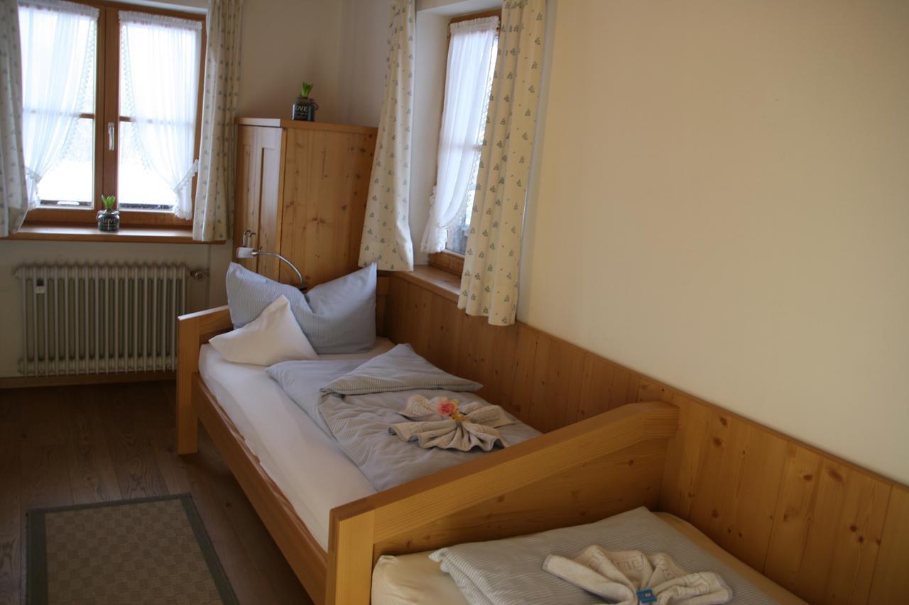 Pension Schusterpeter Bad Tölz Esterno foto